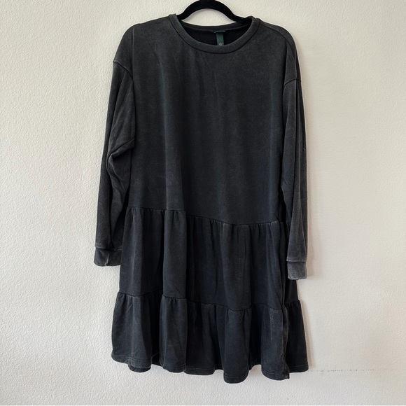 Dresses & Skirts - Dark Grey Long Sleeve Tiered T-Shirt Dress